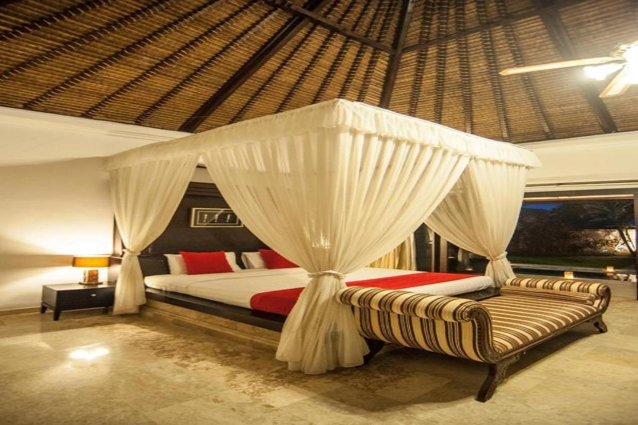 Hillstone Uluwatu Villa Унґасан Екстер'єр фото