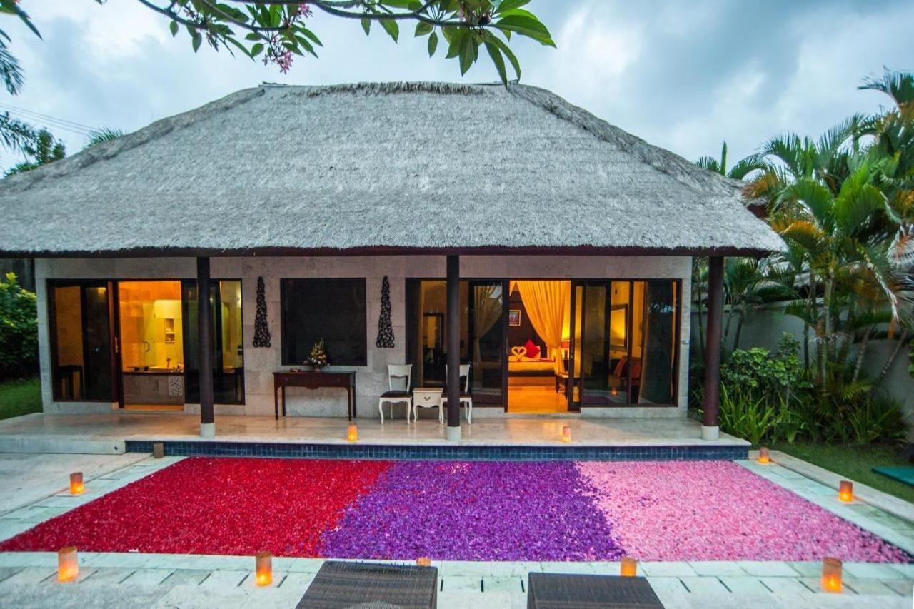 Hillstone Uluwatu Villa Унґасан Екстер'єр фото