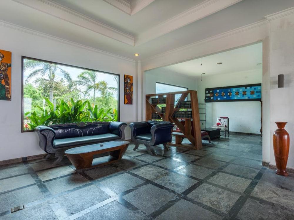 Hillstone Uluwatu Villa Унґасан Екстер'єр фото