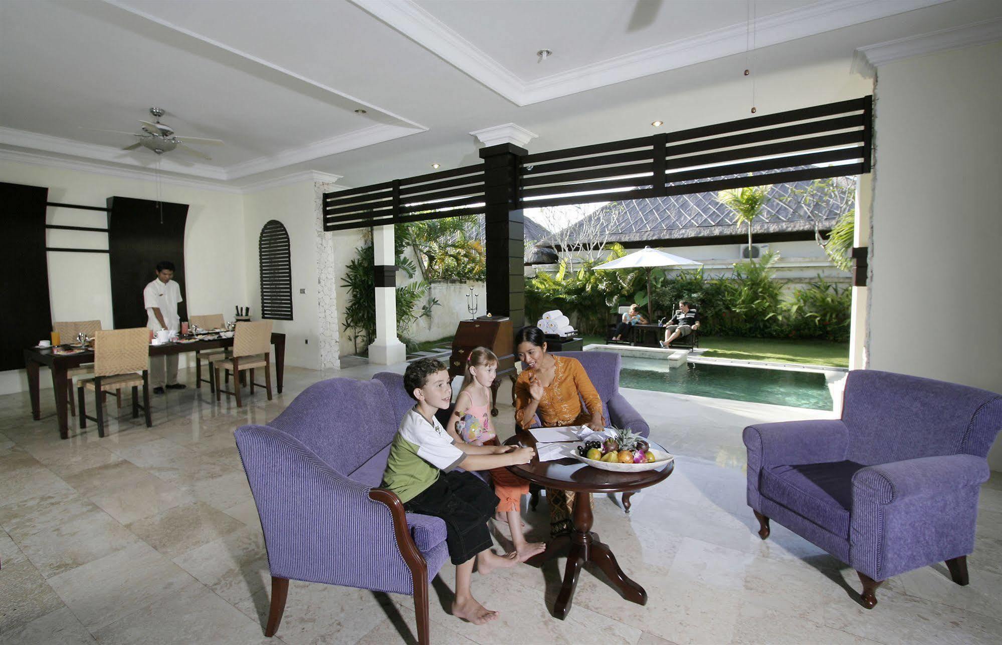 Hillstone Uluwatu Villa Унґасан Інтер'єр фото